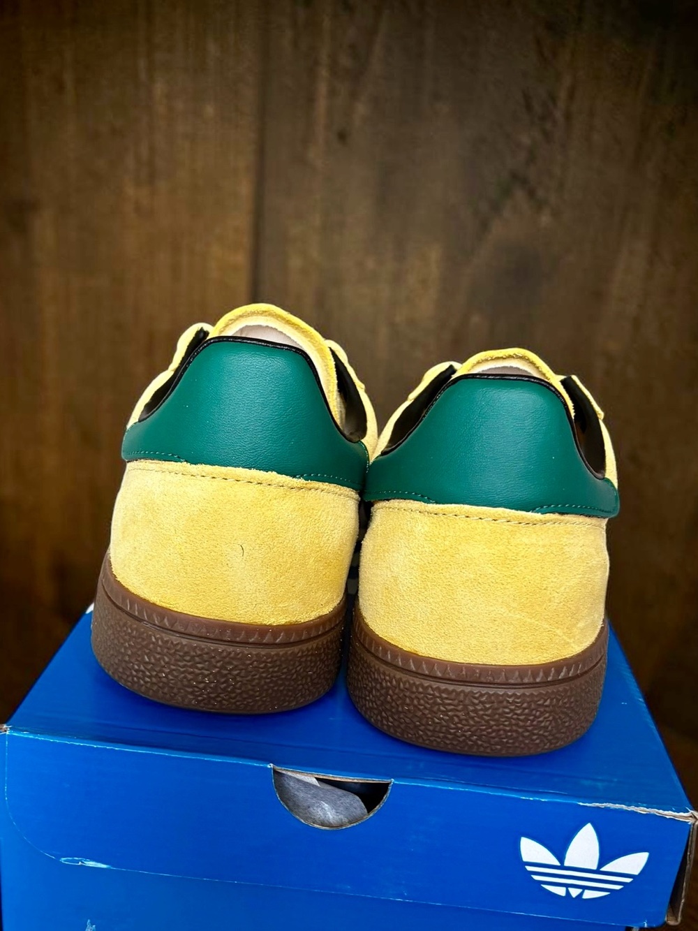 Adidas Handball SPEZIAL Sneakers, Yellow/Black/Green, size 9 men/10 in women. - Picture 7 of 8